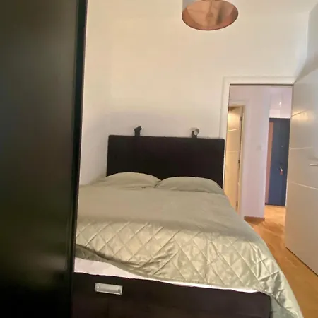 Look Up Garage Parking Нови-Сад