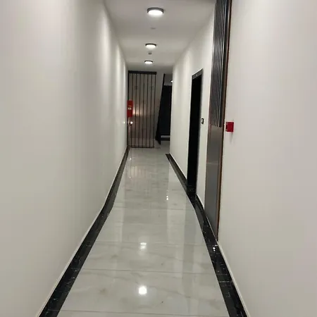 Апартаменты Look Up Garage Parking *