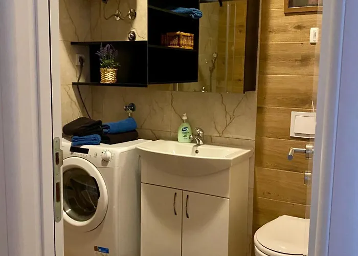 Look Up Garage Parking *