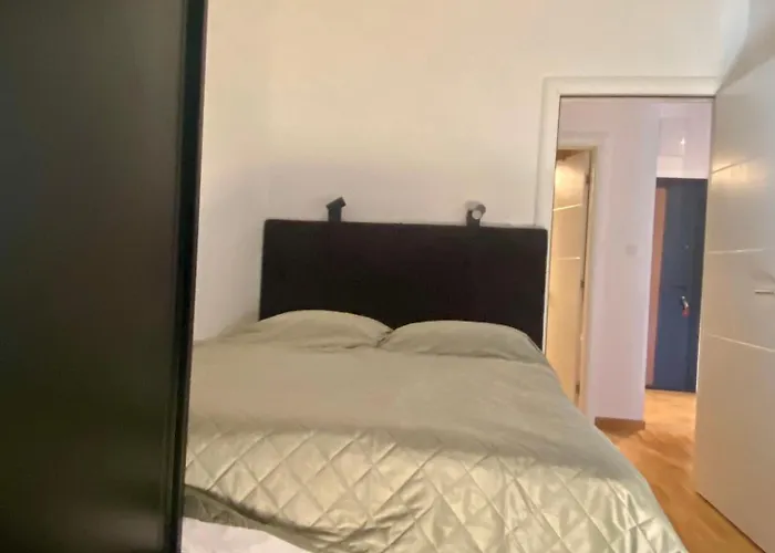 Look Up Garage Parking Нови-Сад