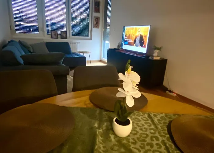 Апартаменты Look Up Garage Parking